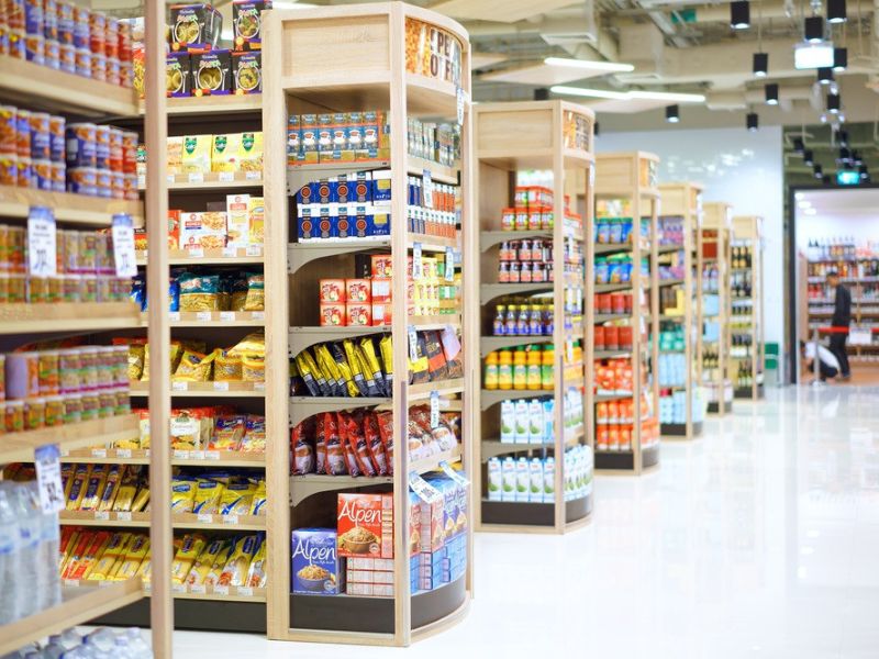 Một trong những cách phổ biến để nhập hàng Thái Lan là các cửa hàng đại lý tại Việt Nam